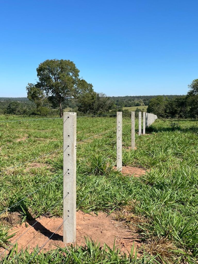 Área Rural – Poste/Cerca Mourão